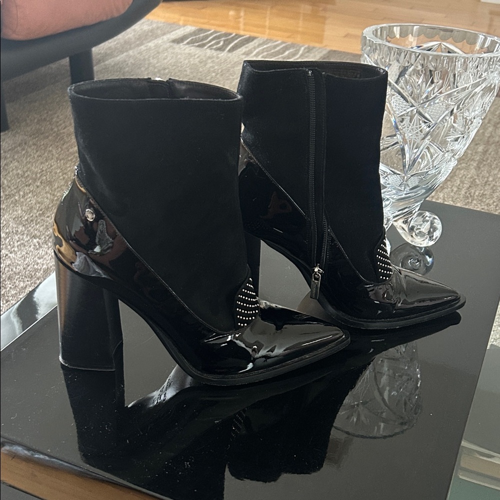 Chic Black Patent Leather Heeled Boots